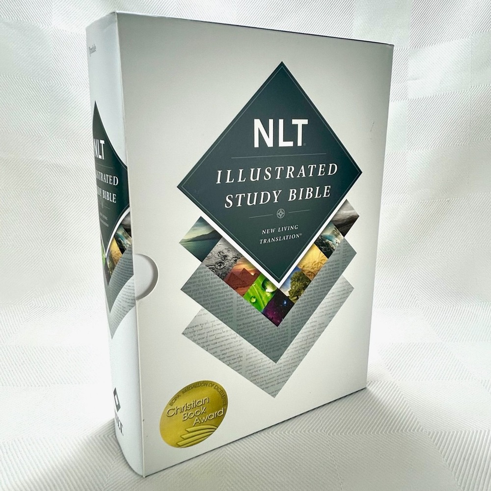 Illustrated Study Bible New Living Translation (NLT)Hardcover - 2015 New In Box